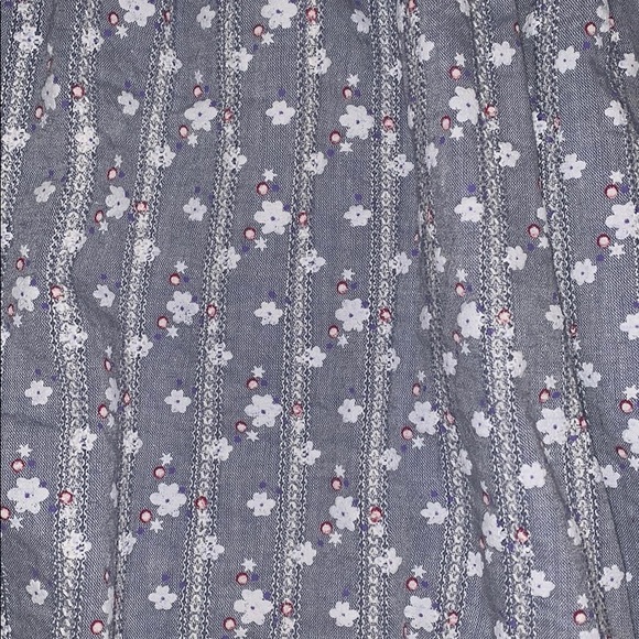 Top - Picture 3 of 4